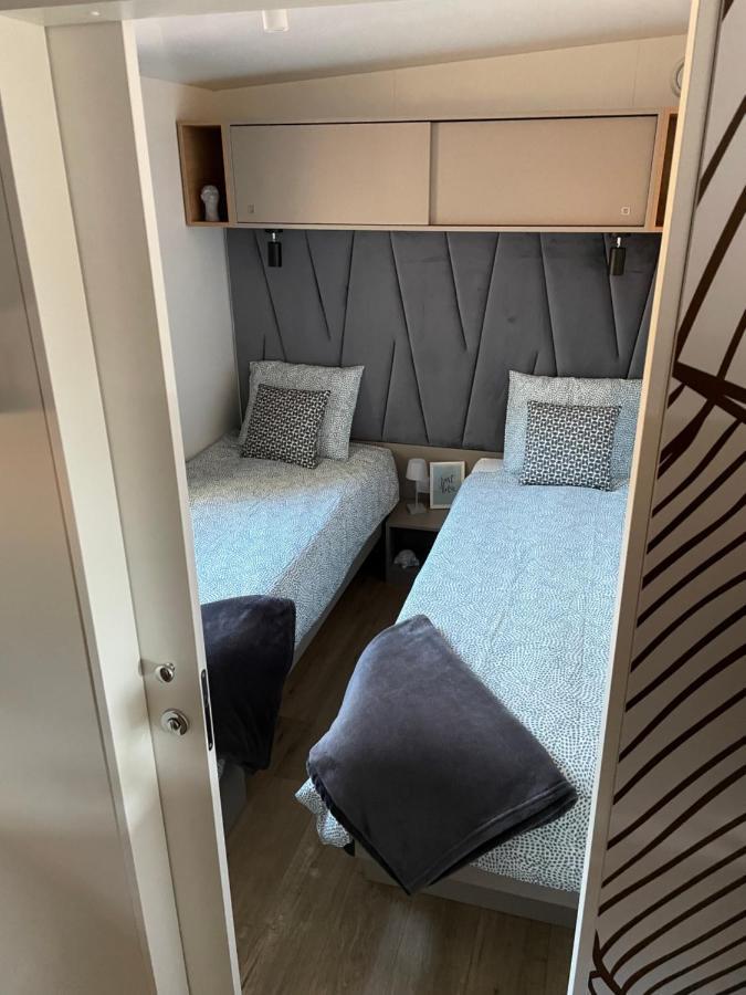 Mobile Home Peponi Del Mar, Brand New Biograd Na Moru Exterior foto
