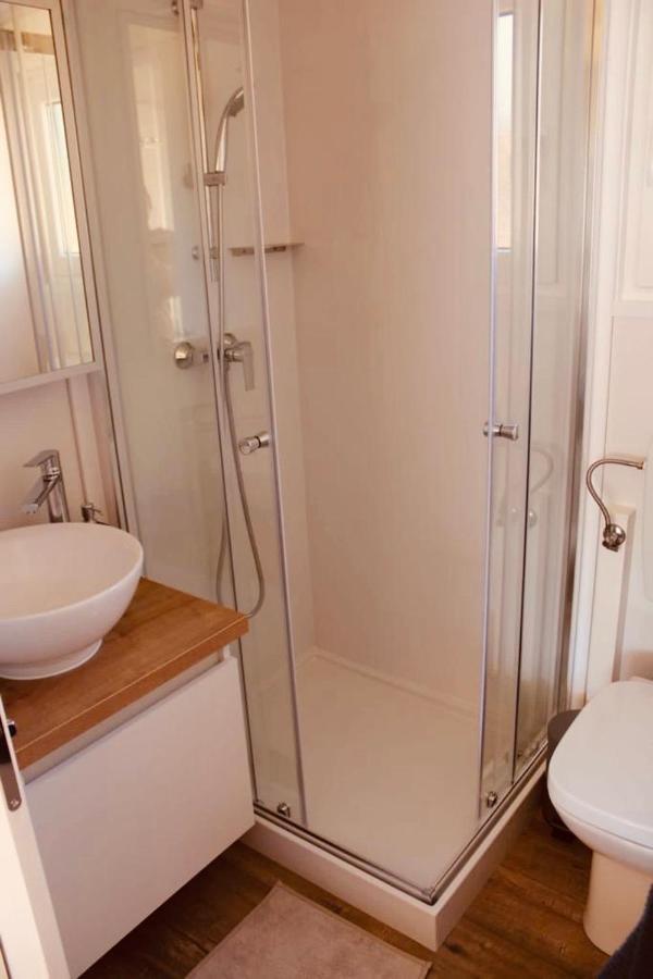 Mobile Home Peponi Del Mar, Brand New Biograd Na Moru Exterior foto