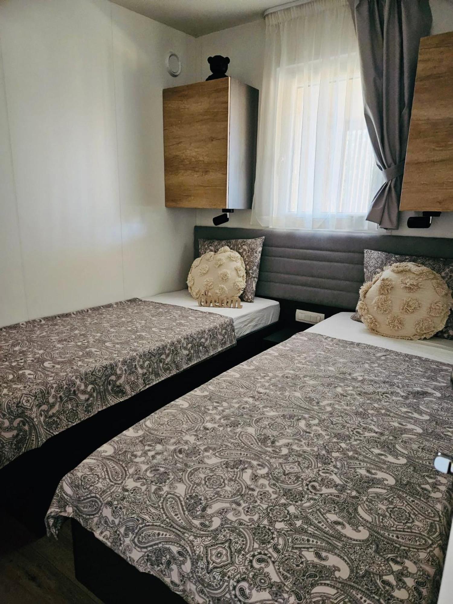 Mobile Home Peponi Del Mar, Brand New Biograd Na Moru Exterior foto