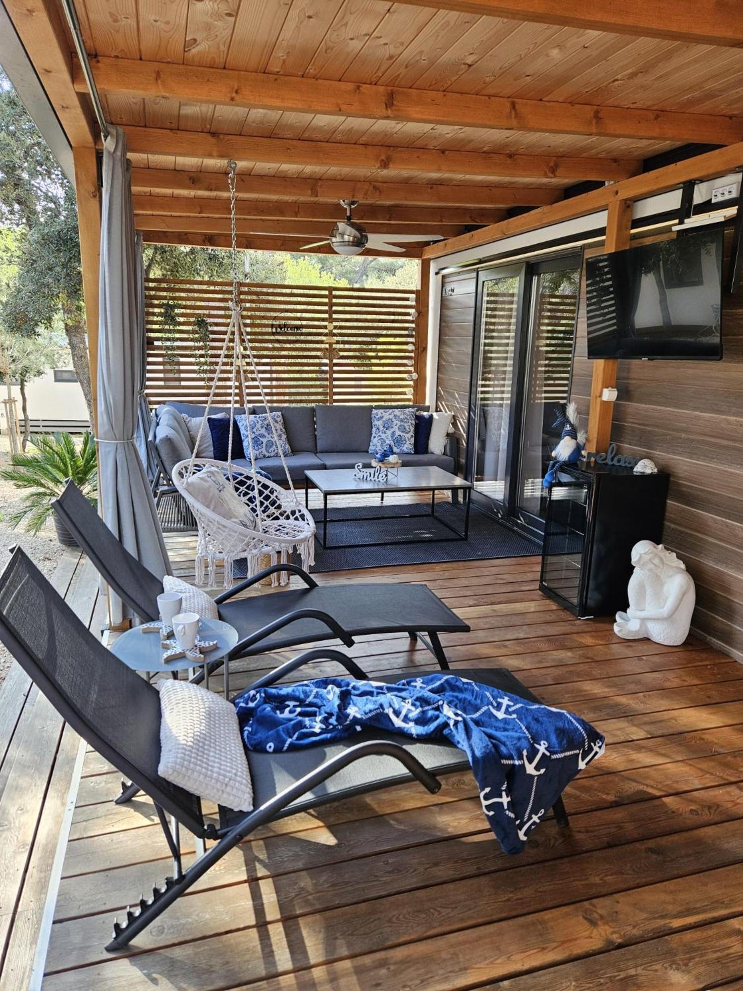 Mobile Home Peponi Del Mar, Brand New Biograd Na Moru Exterior foto
